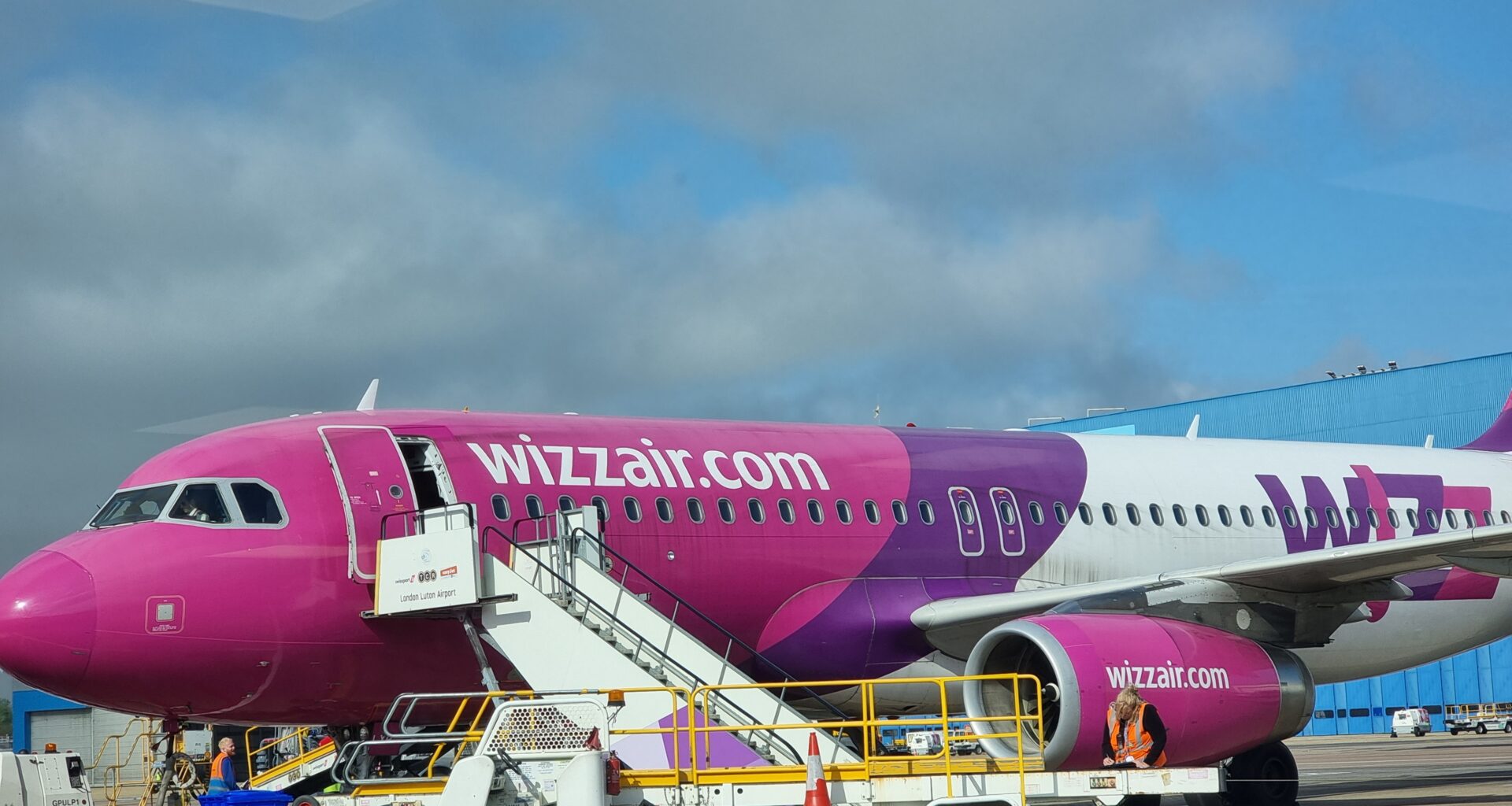 Wizz Air airplane UK ETA visa