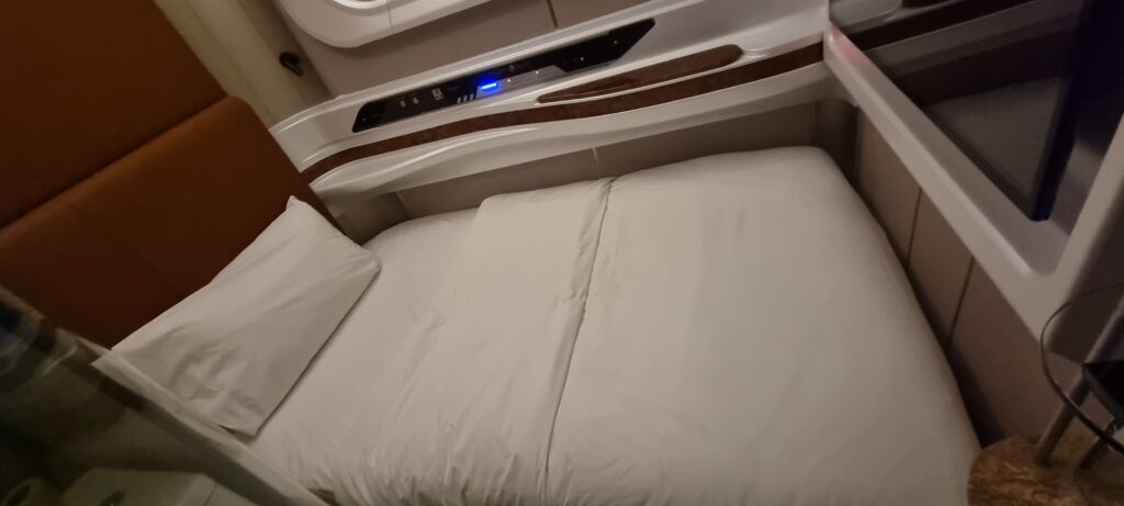Bahrain airport hotel bed