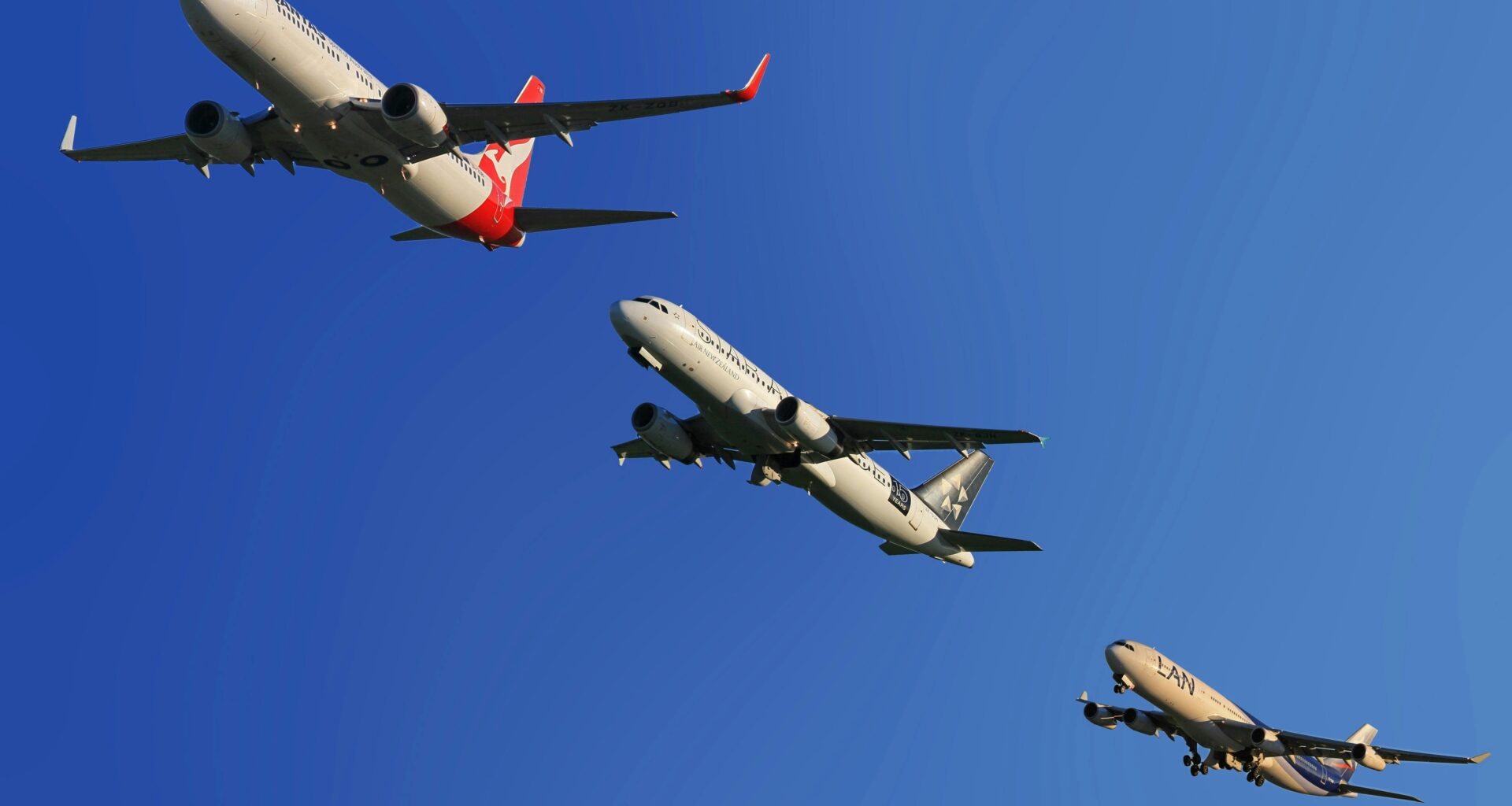 a group of airplanes flying in the sky airline partnerships explained