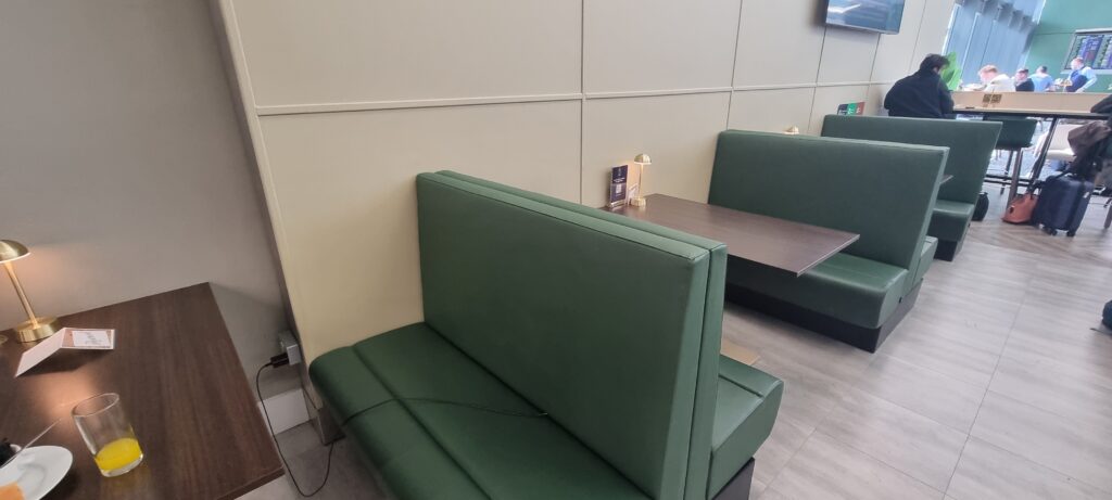 Dublin Airport lounge review