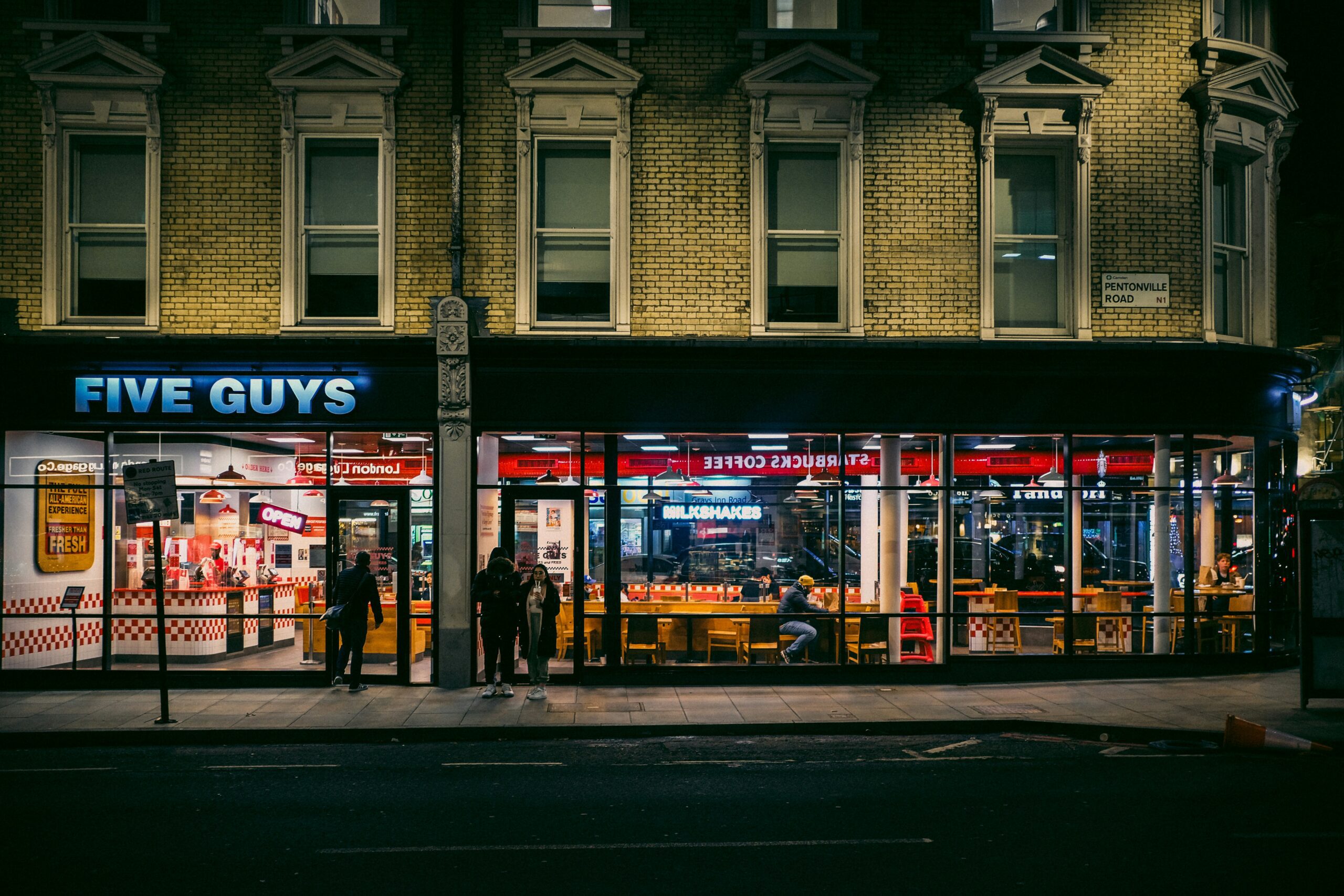 Heathrow Terminal 5 Is Getting a Five Guys, and It’s Europe’s First Airport One