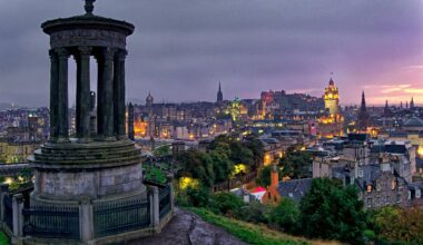 a cityscape with a monument and buildings Edinburgh Marriott Hotel